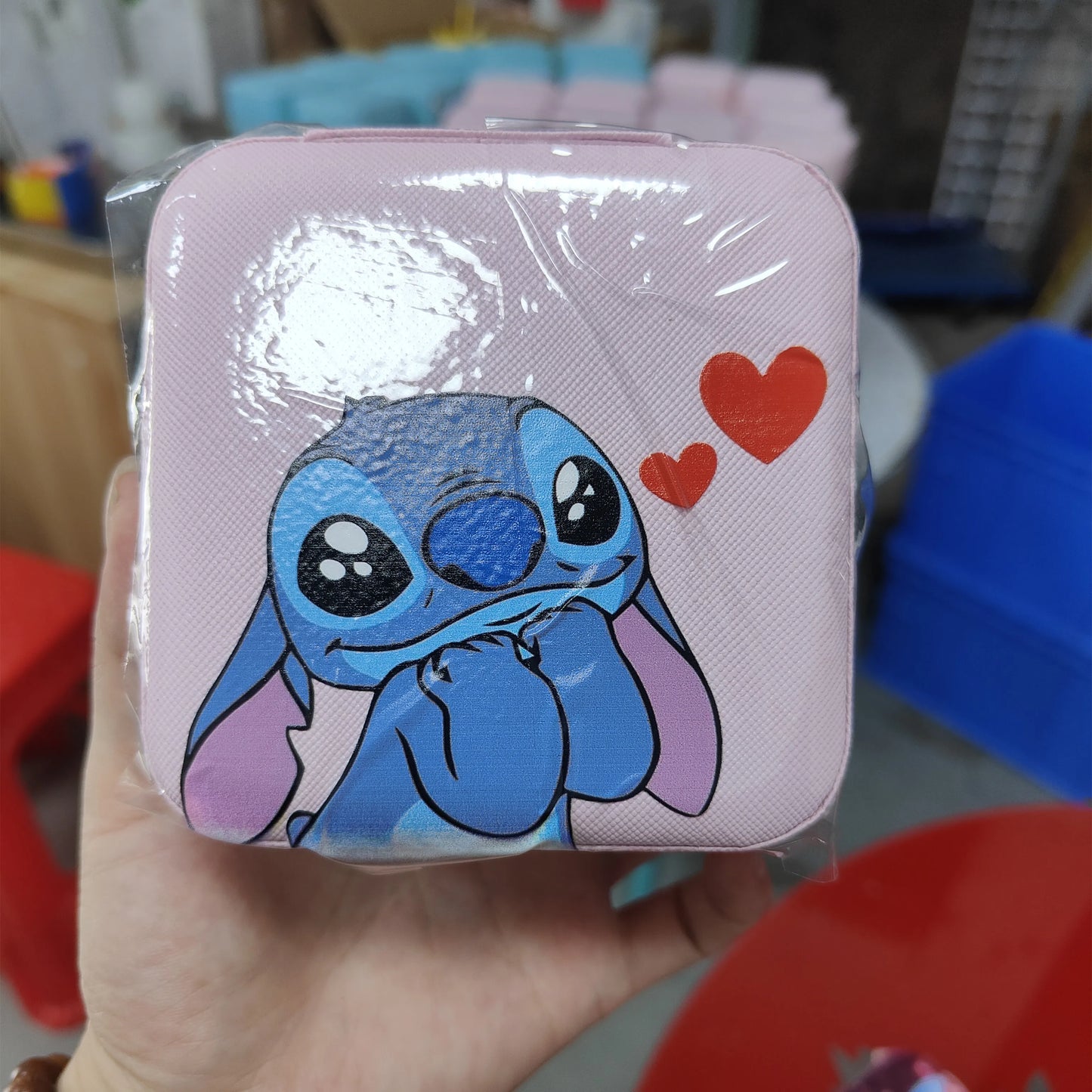 Boîte à Bijoux Stitch - Rangement Compact et Élégant