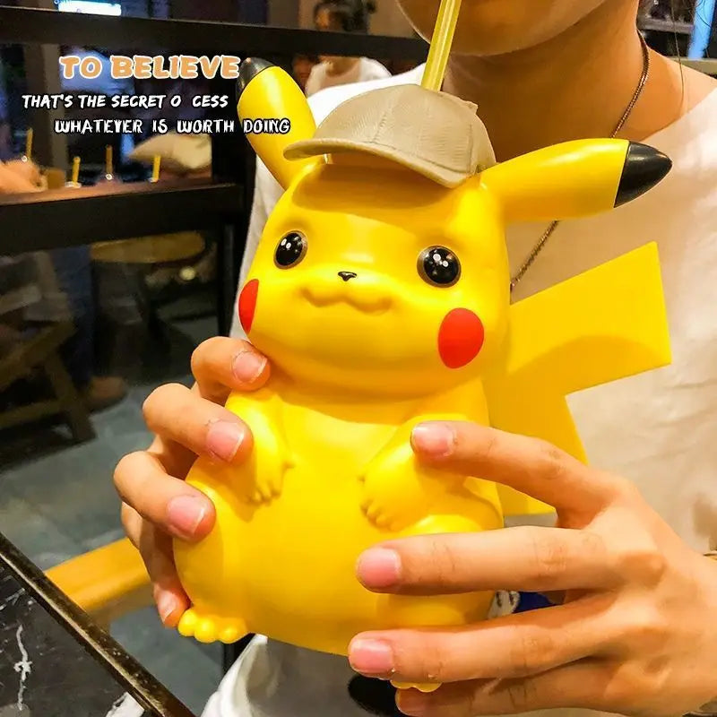 Gobelet Pikachu Détective – Figurine tasse avec paille