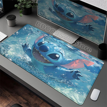 Tapis de Bureau XXL Stitch – Surface de Travail & Gaming – Plusieurs Formats