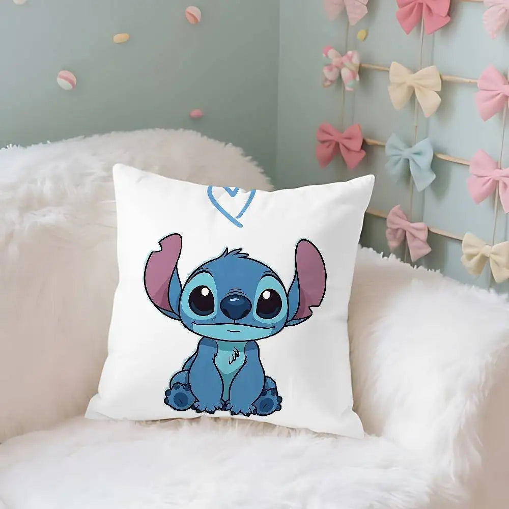 Taie d’oreiller décorative Stitch et Angel – Collection Disney Kawaii (40x40cm / 45x45cm / 50x50cm / 60x60cm)