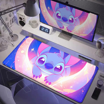 Tapis de Bureau XXL Stitch – Surface de Travail et Gaming (Plusieurs Dimensions)
