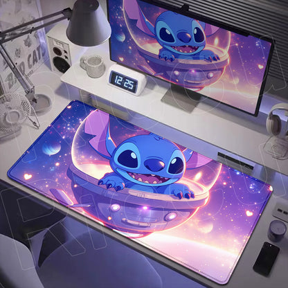 Tapis de Bureau XXL Stitch – Surface de Travail et Gaming (Plusieurs Dimensions)
