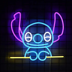 Enseigne Néon LED Stitch Curieux – Décoration Murale 35,5x32cm