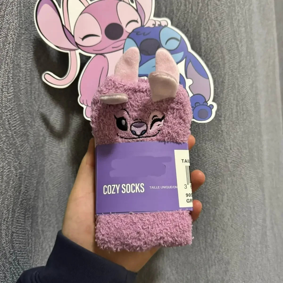 Chaussettes peluche Stitch & Angel – Douceur et chaleur pour vos pieds ! 🧦💙