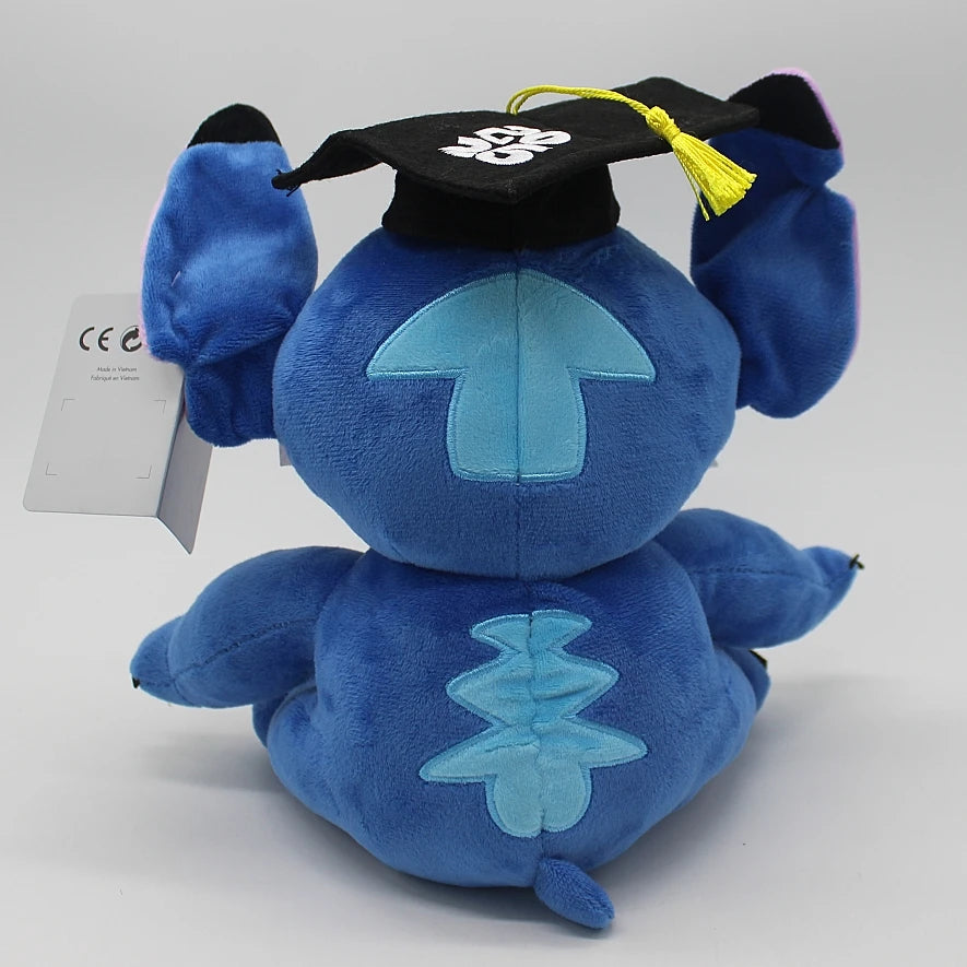 Peluche Stitch Disney Parks – Édition Spéciale Graduation (27 cm)