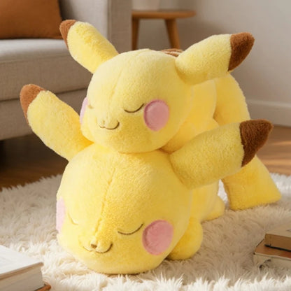 Grande Peluche Pikachu Dormeur – Doudou Pokémon Allongé Ultra-Doux (40cm, 50cm, 70cm)