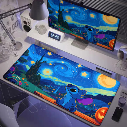 Tapis de Bureau XXL Stitch – Surface de Travail et Gaming (Plusieurs Dimensions)