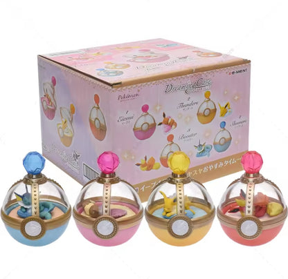 Eevee figure in transparent Pokéball (Series 1, 2 or 3)